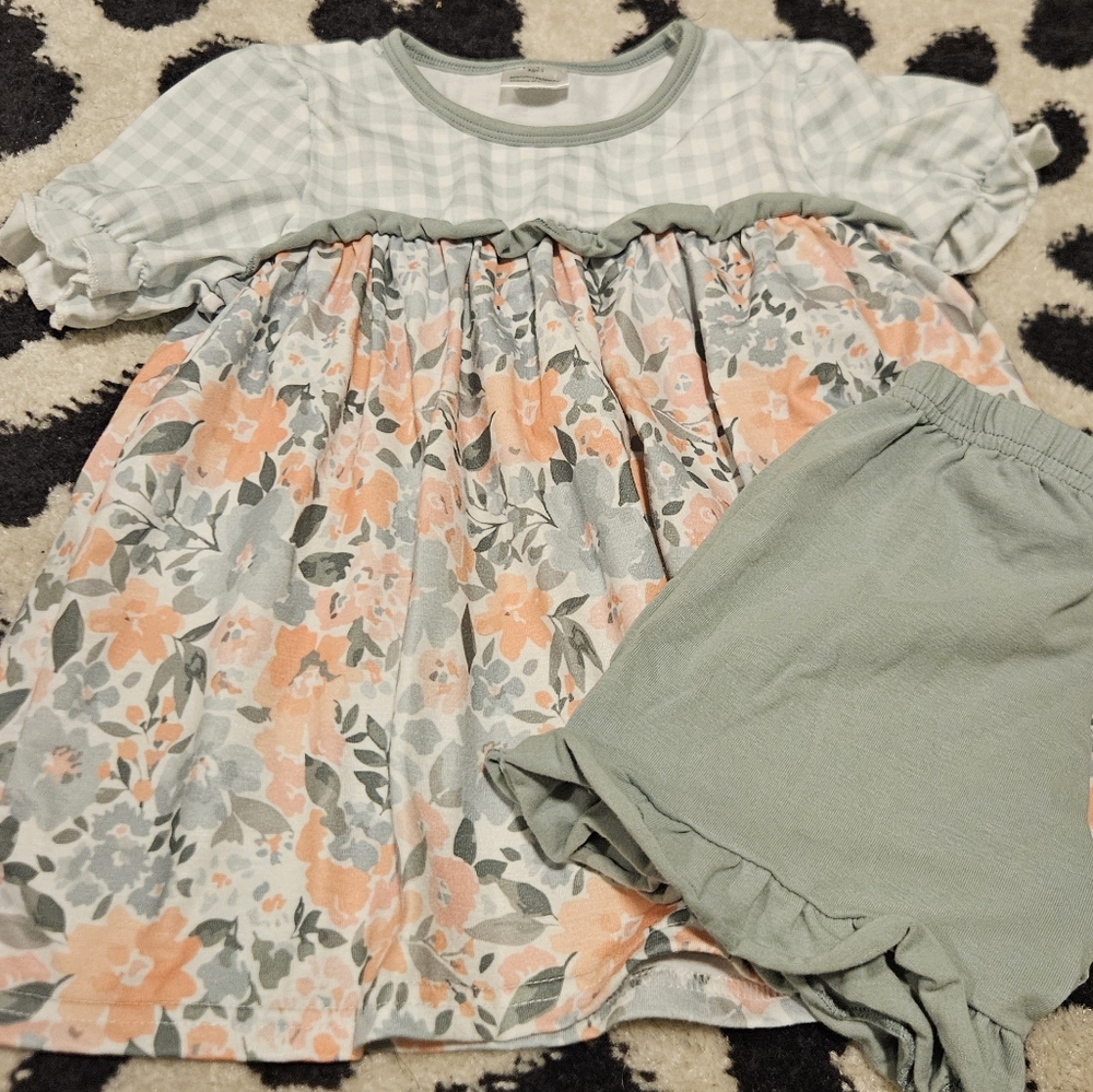 Girls summer outfit. 3yrs